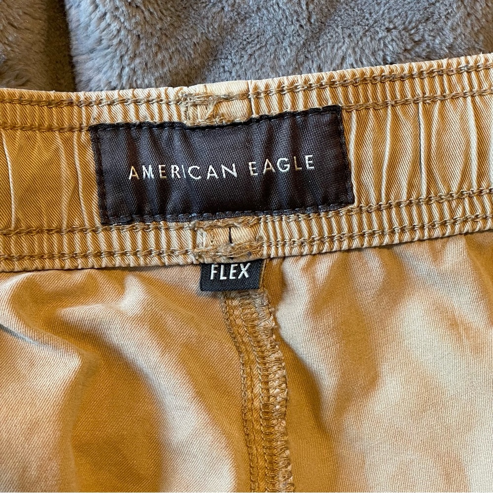 AMERICAN EAGLE OUTFITTERS - Trekker Flex Khaki Shorts, Mens XXL - Picture 5 of 10